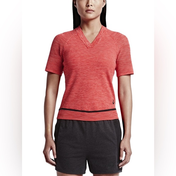 Nike Women’s Tech Knit Sport Casual V-Neck Top in Red and Black, Size Small - Picture 1 of 10